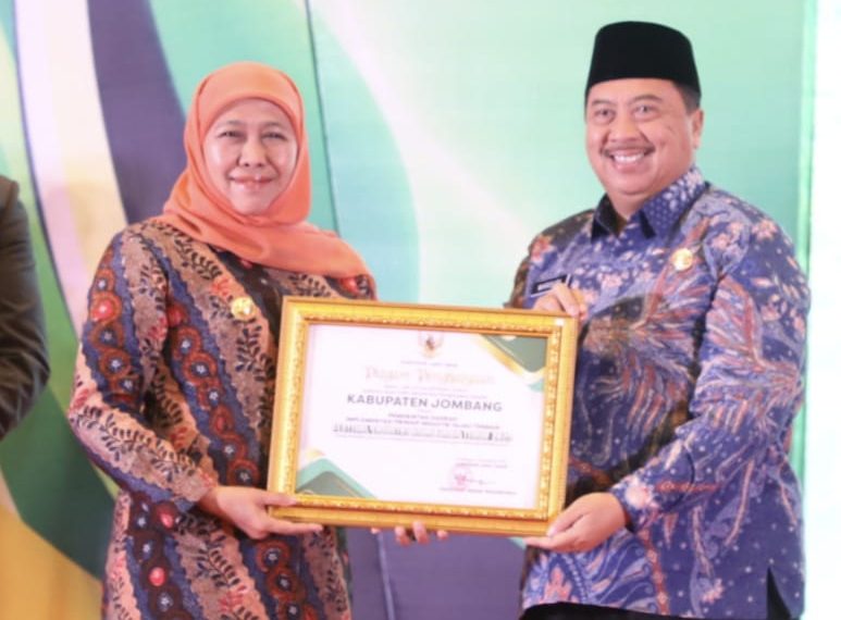 Jombang Raih Predikat Pemerintah Daerah Terbaik Implementasi Industri Hijau se-Jawa Timur 2025