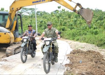Terobos Hutan Plandaan, Bupati Warsubi Pastikan Jalan Tapal Batas Jiporapah Dibangun Lewat Karya Bhakti