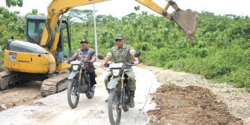 Terobos Hutan Plandaan, Bupati Warsubi Pastikan Jalan Tapal Batas Jiporapah Dibangun Lewat Karya Bhakti