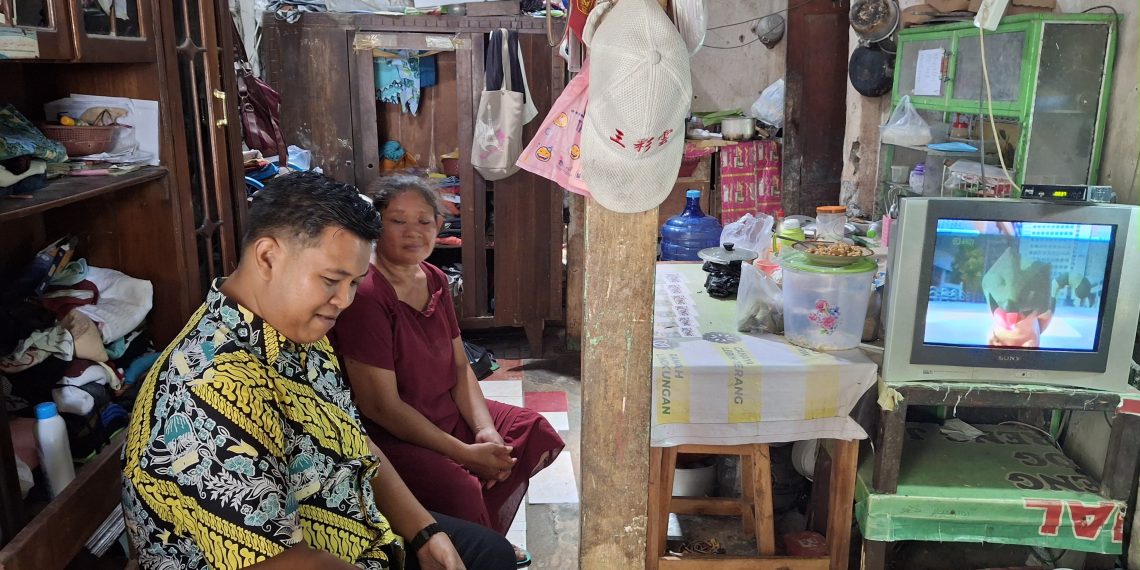 DPD Golkar Kabupaten Kediri Jenguk AR, Anak 10 Tahun Penderita Lepra di Gampengrejo