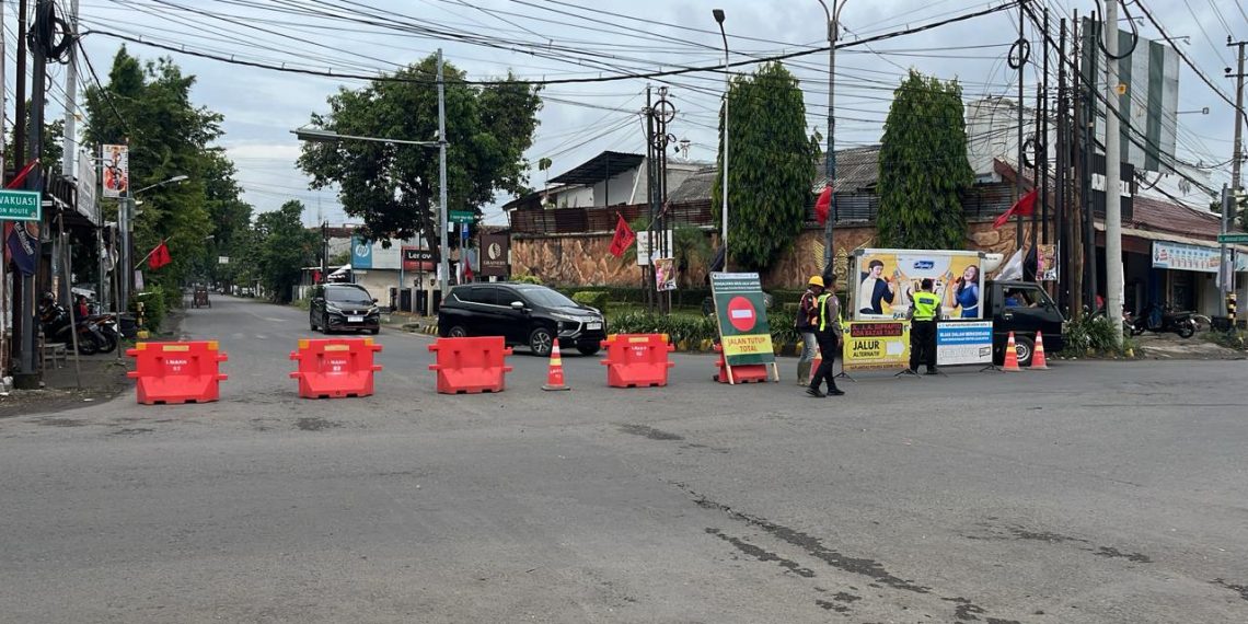 Jalan Suparjan Mangun Wijaya Ditutup Total Empat Hari, Dishub Kediri Terapkan Rekayasa Lalu Lintas