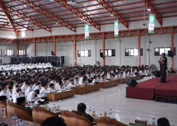 Kejati Jatim Bekali Santri Ponpes Al Ubaidah Nganjuk dengan Wawasan Kebangsaan untuk Tangkal Radikalisme