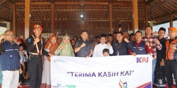 KAI Daop 7 Madiun Salurkan Rp778 Juta Dana TJSL 2025