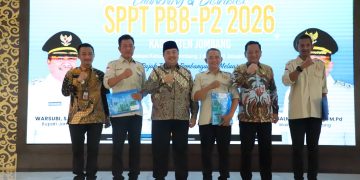 PBB-P2 Jombang 2026 Resmi Diluncurkan, Bupati Warsubi Turunkan Ketetapan Pajak hingga Rp15,1 Miliar