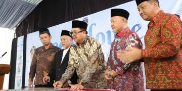 Bupati Jombang Resmikan Gedung Aimmah Ponpes El-Haq, Tegaskan Peran Strategis Pesantren Bangun Peradaban