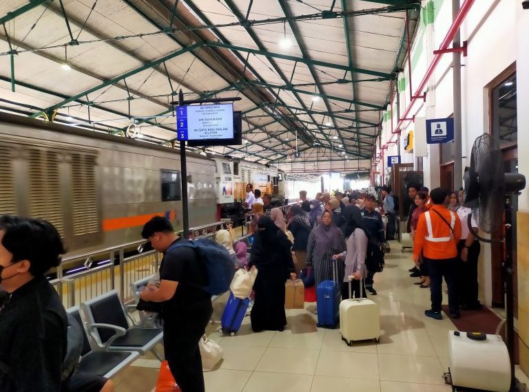 Sepanjang 2025, KAI Daop 7 Madiun Layani 5,9 Juta Penumpang, Ketepatan Waktu Kian Meningkat
