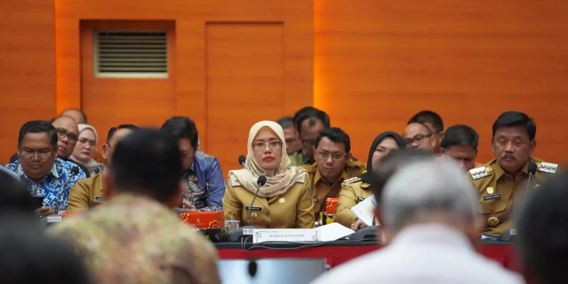 Pemkab Kediri Dorong Optimalisasi PAD dari Sewa Aset Fiber Optik, Wabup Dewi Soroti Turunnya Pendapatan Daerah