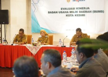 Evaluasi Kinerja BUMD, Wali Kota Kediri Minta Pelayanan dan Inovasi Diperkuat