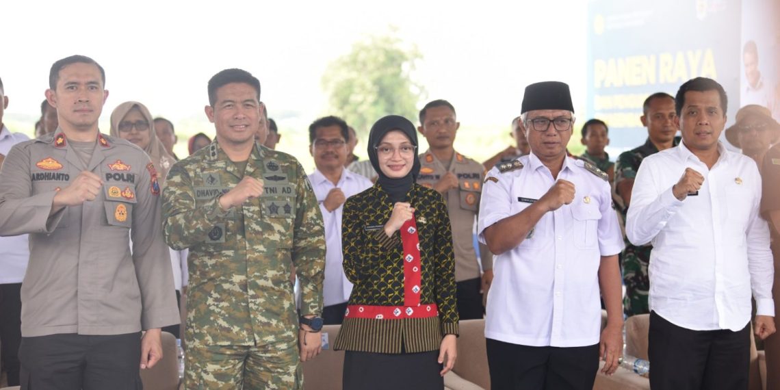 Wali Kota Kediri Ikuti Panen Raya dan Pengumuman Swasembada Pangan Nasional Bersama Presiden RI