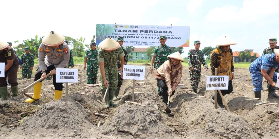 Bupati Jombang Launching Penanaman Tebu Perdana di Lahan Kodim