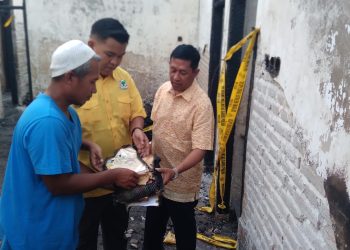 Golkar Kediri Salurkan Bantuan untuk Korban Kebakaran di Ringinrejo
