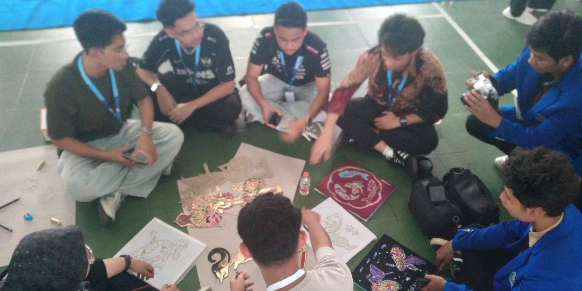 UNP Kediri dan UTP Malaysia Berkolaborasi Kembangkan Batik Dermo dengan Teknologi AI dan Pertukaran Budaya