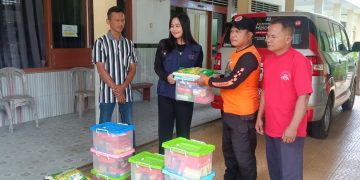 BPBD Kediri Salurkan 49 Paket Sembako untuk Warga Dusun Dlopo Terdampak Banjir Genangan