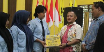 2.857 Siswa Prasejahtera Kediri Terima Bantuan Pendidikan dari Pemprov Jatim