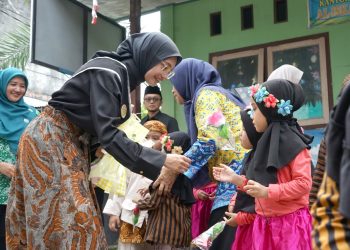 Keceriaan PAUD Thoyyiba Bandar Kidul, Wali Kota Kediri Berbagi Kebahagiaan dan Tekankan Pentingnya Pendidikan Usia Dini