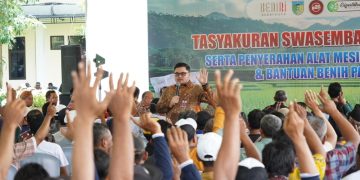 Dukung Regenerasi, Bupati Kediri Beri Bantuan Khusus untuk Petani Milenial di Bawah 30 Tahun