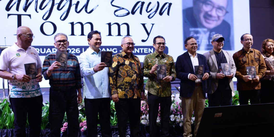 Luncurkan Buku “Panggil Saya Tommy” di HPN 2026, Suryopratomo Bagikan Kisah Diplomasi di Singapura