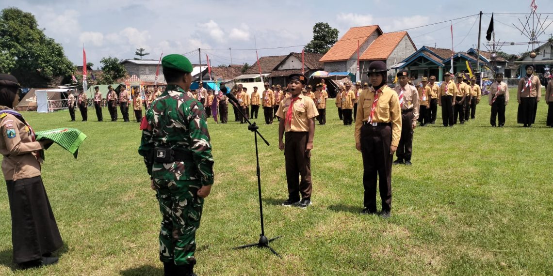 Sinergi TMMD ke-127 Kediri, Ratusan Pelajar Ikuti Perkemahan Pramuka di Desa Gadungan untuk Penguatan Karakter