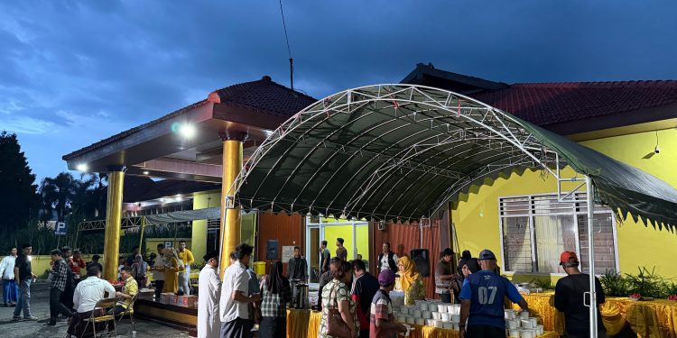 Ramadan Hepi: DPD Golkar Kabupaten Kediri Gelar Buka Puasa Bersama Ratusan Warga
