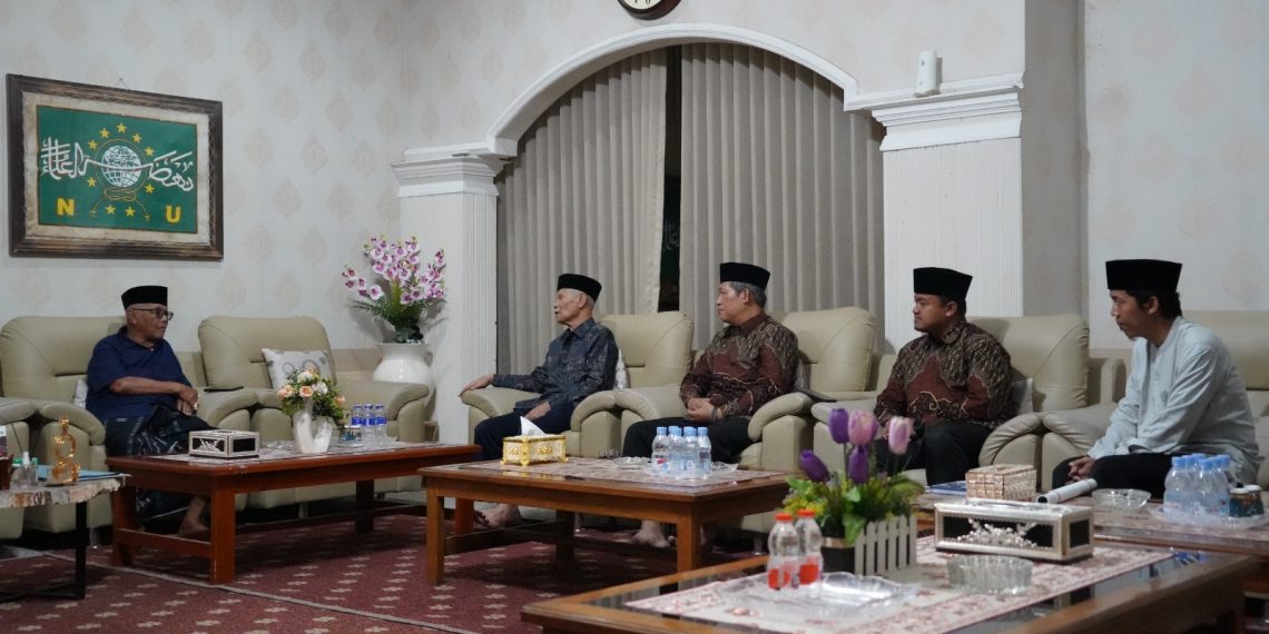 Silaturahmi ke KH Anwar Iskandar, Ponpes Wali Barokah dan LDII Kediri Perkuat Ukhuwah