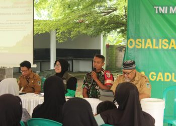 TMMD ke-127 Kediri: Gandeng DLH, Satgas Edukasi Warga Puncu Kelola Sampah dari Dapur