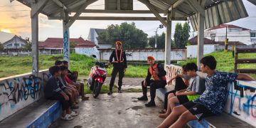 Bahayakan Nyawa, KAI Daop 7 Madiun Larang Warga Ngabuburit di Jalur Kereta Api