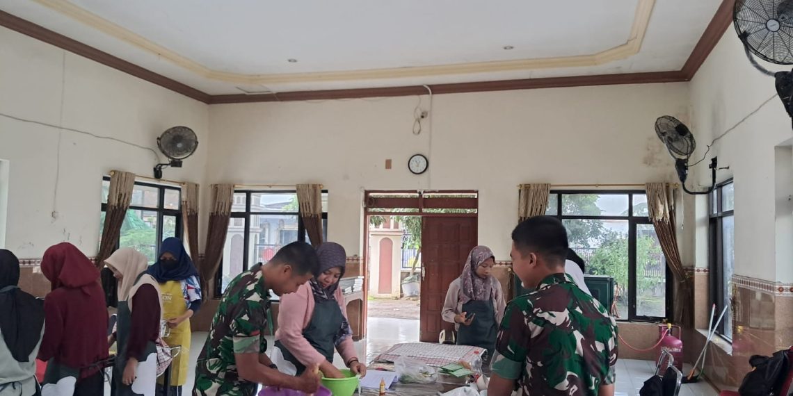 Pemberdayaan Ekonomi TMMD ke-127: Warga Desa Gadungan Dilatih Menjadi Wirausaha Roti dan Kue