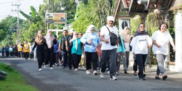 Jaga Kebugaran Jelang Ramadan, ASN Pemkab Kediri Gelar Jalan Sehat dan Senam Pagi Bersama