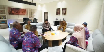 Terima Audiensi PPDI, Mas Dhito Siap Kaji Penyesuaian Jam Kerja Perangkat Desa Demi Optimalkan Pelayanan