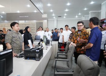 Setahun Mas Dhito Pimpin Kediri: Hadapi Efisiensi dan Kerusuhan dengan Inovasi Pelayanan Publik
