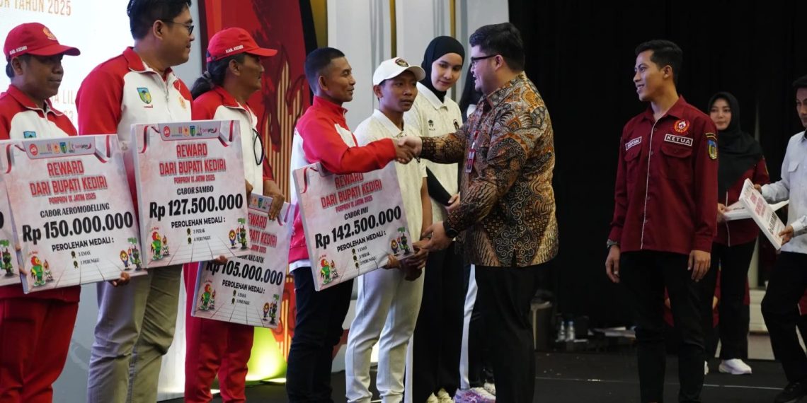 Mas Dhito Apresiasi Kontingen Kediri Raih 89 Medali di Porprov Jatim IX, Target Lima Besar 2027