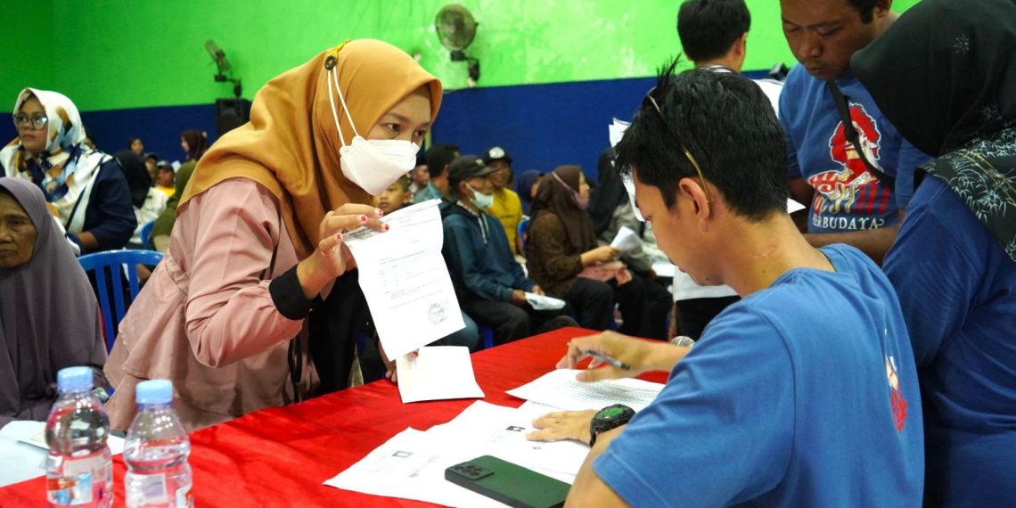 Pemkab Kediri Salurkan BLT DBHCHT untuk 1.260 Penerima di Kecamatan Semen