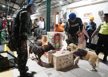 KAI Daop 7 Madiun Gandeng Polisi Militer Gelar Inspeksi Pengamanan KA Parcel di Masa Nataru