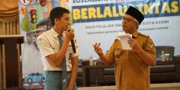 Wakil Wali Kota Kediri Tekankan Keselamatan Berlalu Lintas bagi Pelajar SMA/SMK
