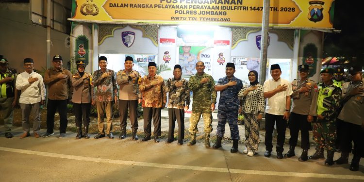 Pantau Malam Takbir, Bupati Warsubi Pastikan Keamanan Jombang Kondusif Jelang Idulfitri