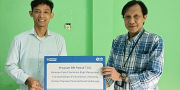 BRI Jombang Salurkan 1.500 Paket Sembako Ramadan untuk Warga Denanyar