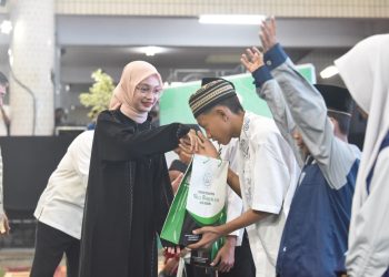 Sinergi Ulama dan Umara, Mbak Wali Santuni Ratusan Anak Yatim di Ponpes Wali Barokah