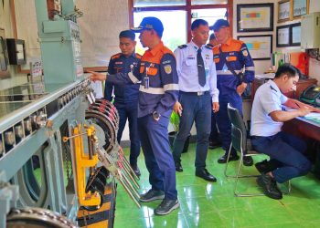 Sambut Mudik 2026, KAI Daop 7 Madiun Inspeksi Jalur Talun–Tulungagung Gunakan Lori Dresin