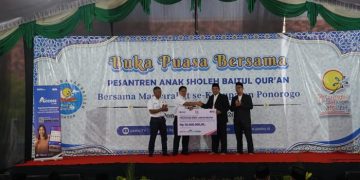 Apresiasi Pejuang Alquran, KAI Daop 7 Madiun Salurkan Bingkisan Rp50 Juta untuk Guru Ngaji Gontor