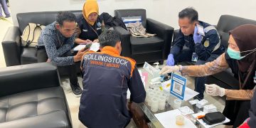 Jamin Keselamatan Lebaran 2026, KAI Daop 7 Madiun Gelar Tes Narkoba dan Skrining Kesehatan