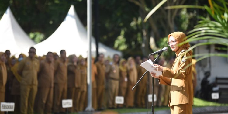 Pimpin Apel Terakhir Jelang Lebaran, Mbak Wali Larang ASN Pakai Mobil Dinas untuk Mudik
