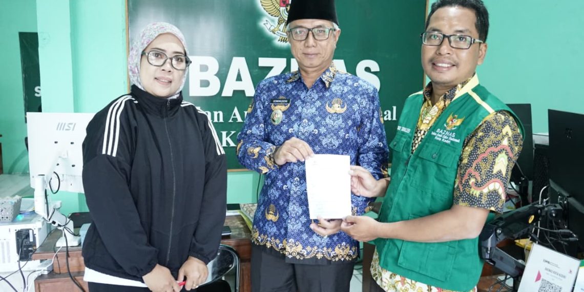 Tunaikan Zakat di Baznas, Gus Qowim Ajak Masyarakat Kediri Salurkan ZIS Lewat Lembaga Resmi