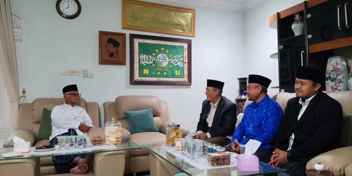 Perkuat Ukhuwah, Pimpinan Ponpes Wali Barokah Silaturahmi ke Kediaman Ketua Umum MUI Pusat
