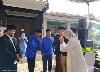 Sowan ke Kediaman Mbak Wali di Perumahan Jenggolo, Pimpinan Ponpes Wali Barokah Perkuat Sinergi Ulama-Umaro