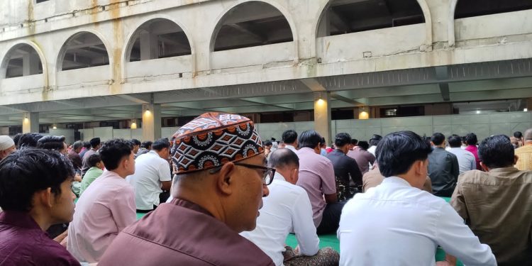 Ribuan Jemaah Padati Salat Idulfitri di Ponpes Wali Barokah, Tekankan Bijak Berteknologi dan Perlindungan Anak