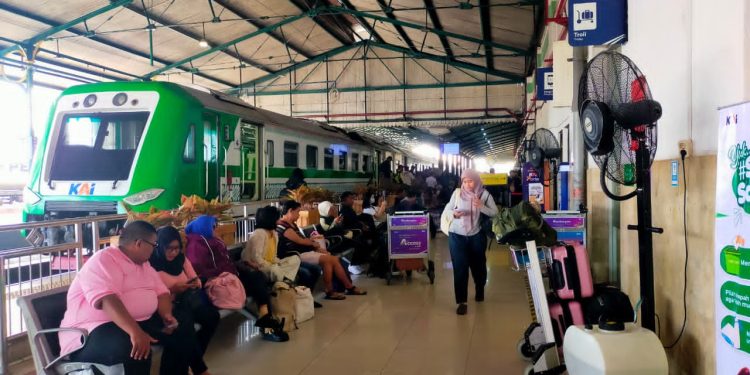 Volume Penumpang Daop 7 Madiun Tembus 356 Ribu Orang, Kepercayaan Masyarakat Meningkat 107 Persen