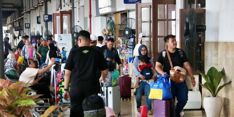 Puncak Arus Balik H+2 Lebaran, Penumpang di Daop 7 Madiun Melonjak 116 Persen