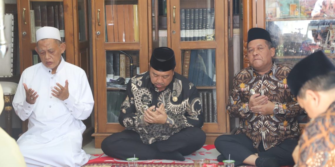 Safari Syawal, Bupati Warsubi Sowan ke Tokoh Agama Perkuat Sinergi Umaro dan Ulama Jombang