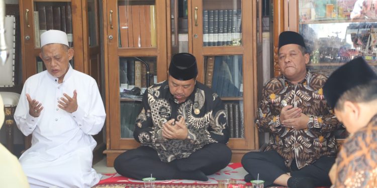 Safari Syawal, Bupati Warsubi Sowan ke Tokoh Agama Perkuat Sinergi Umaro dan Ulama Jombang