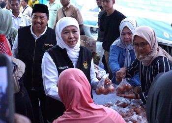 Sinergi Khofifah dan Warsubi: Perkuat Jaring Sosial hingga Perbaikan Jalan di Jombang